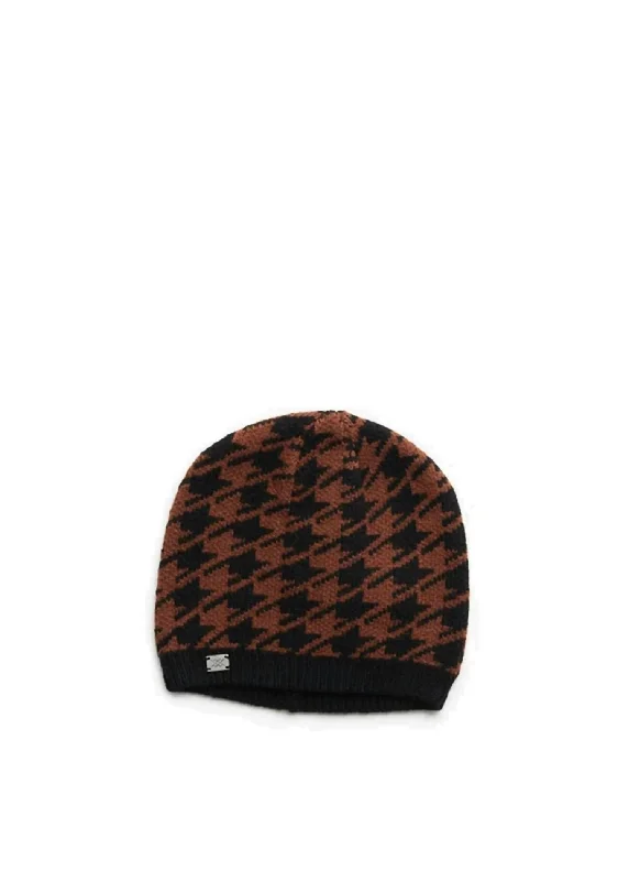 Houndstooth Pattern Rib Knit Hat In Russet